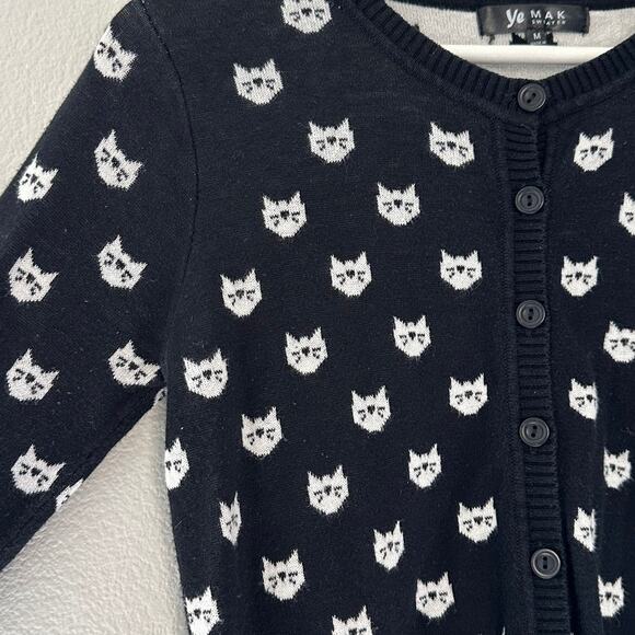 Black and White Cat Cardigan by Ye Mak  size Medium - Picture 5 of 7